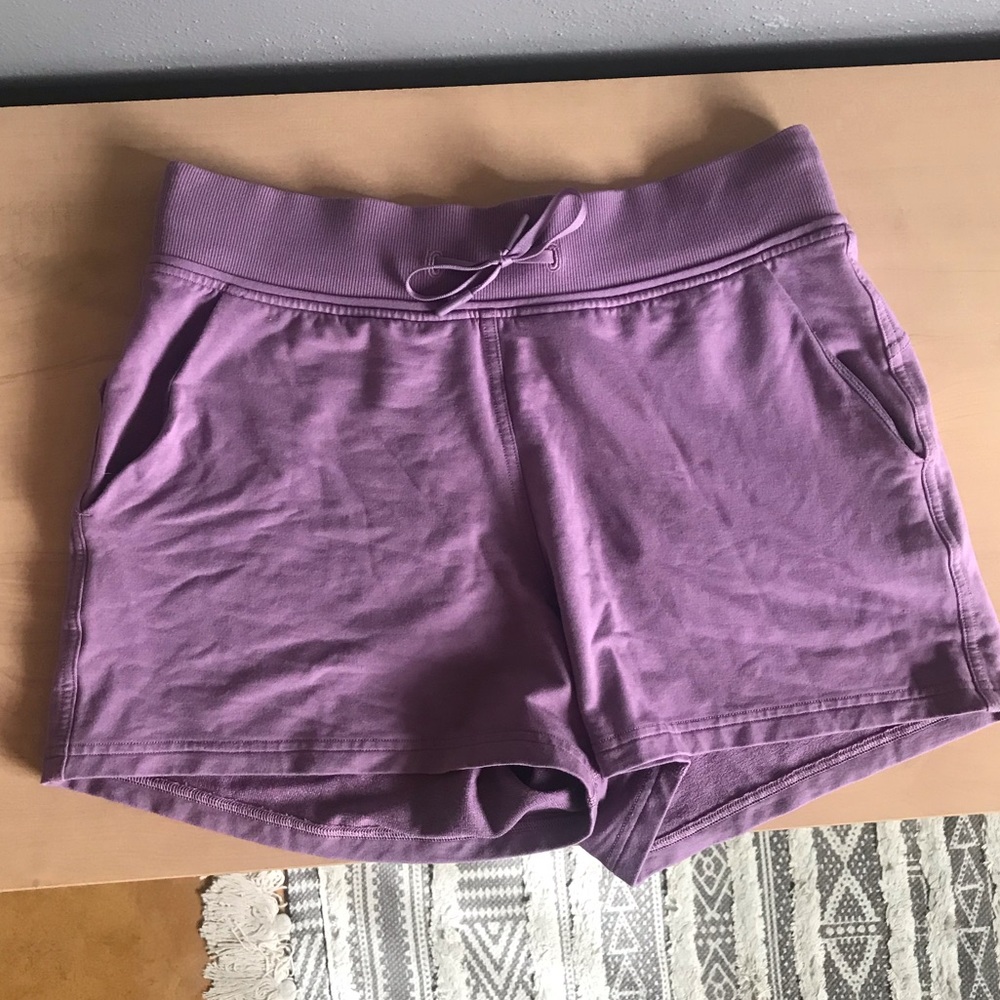 LuLulemon lounge shorts